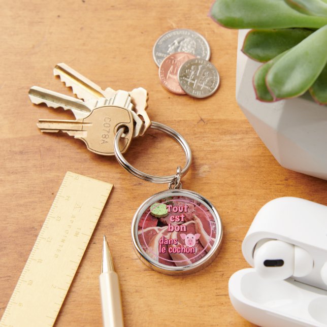 French proverb about porc keychain (Desk)