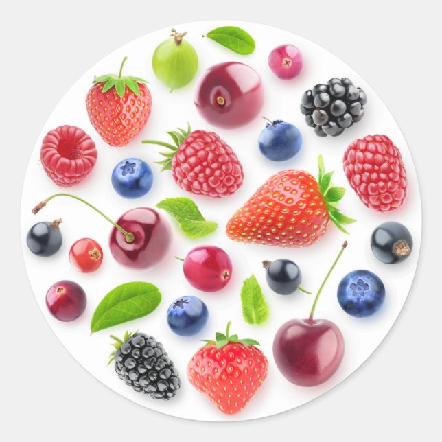 Fresh berries in a circle classic round sticker (Front)