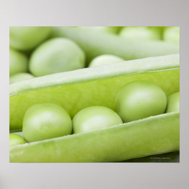 Fresh organic peas poster (Front)