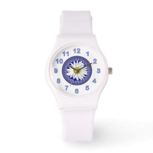 Fresh White Daisy Watch