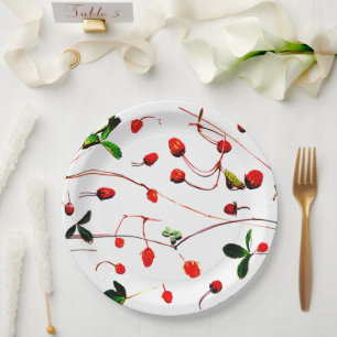 Fresh Wild Strawberries Paper Plates