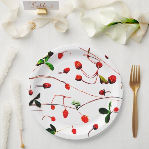 Fresh Wild Strawberries Paper Plates