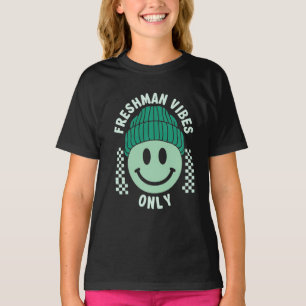 Freshman Vibes Only – Cool Back-to-School T-Shirt