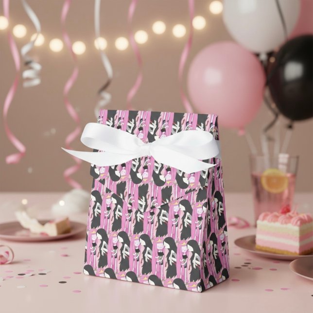 Friends Favor Boxes (Creator Uploaded)