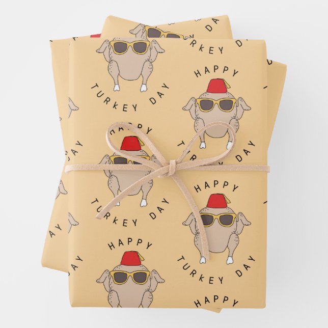 FRIENDS™ | Happy Turkey Day Wrapping Paper Sheets (In situ)
