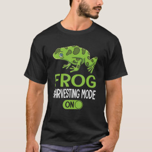Frog Catching & Toad Hunting for a Bullfrog Hunter T-Shirt