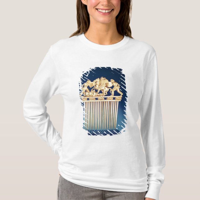Front of a Scythian comb T-Shirt (Front)