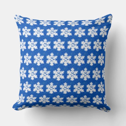 Frosty blue North Pole snowflakes  sparkling snow Throw Pillow