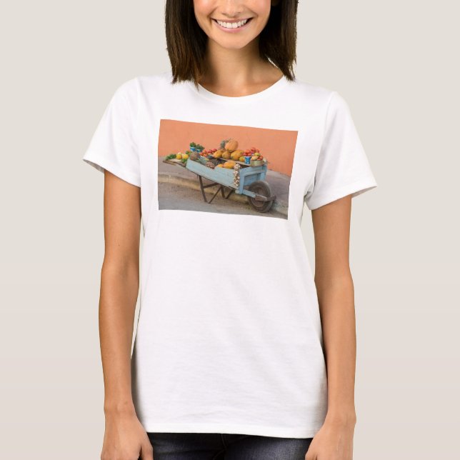 Fruit and vegetable cart, Cuba T-Shirt (Front)