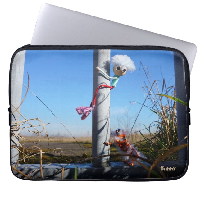 Fubby fantasy, fleeing an animal. laptop sleeve (Front)