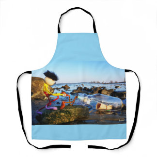 Fubby with bottle post on the coast. apron