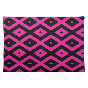 Fuchsia and black diamond pattern cloth placemat