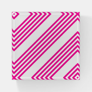 Fuchsia and white five stripes pattern paperweight