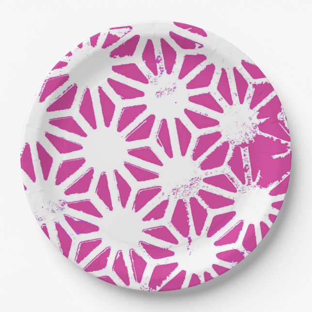 Fuchsia geometric pattern paper plates (Front)
