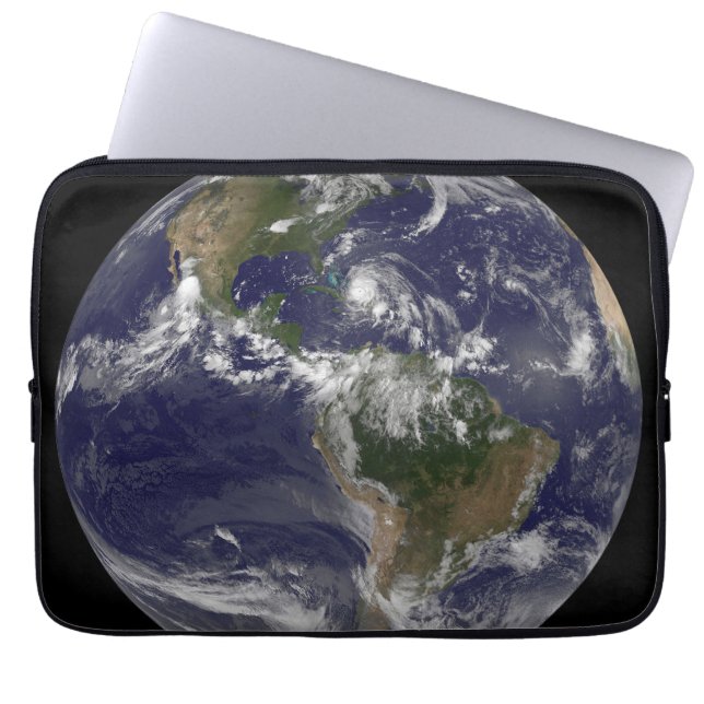 Full Earth With Hurricane Irene Over The Bahamas. Laptop Sleeve (Front)