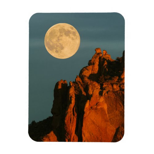 Full Moon  Basalt Cliffs Smith Rock State Park Magnet