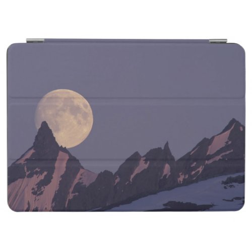 Full Moon Rises  Chugach Mountains Alaska iPad Air Cover