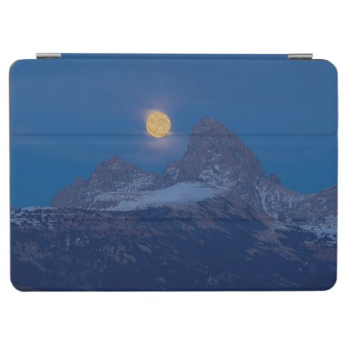 Full Moon Rising  Grand Teton Driggs Idaho iPad Air Cover