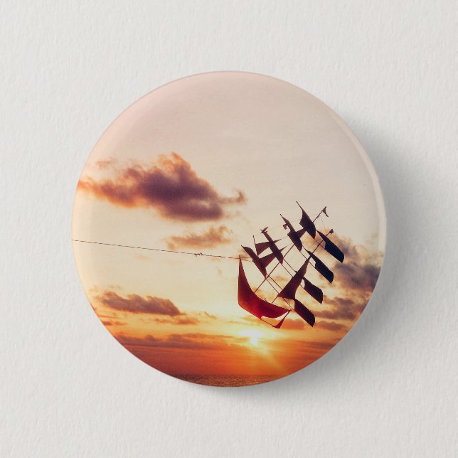 "Full Sail" Button (Front)