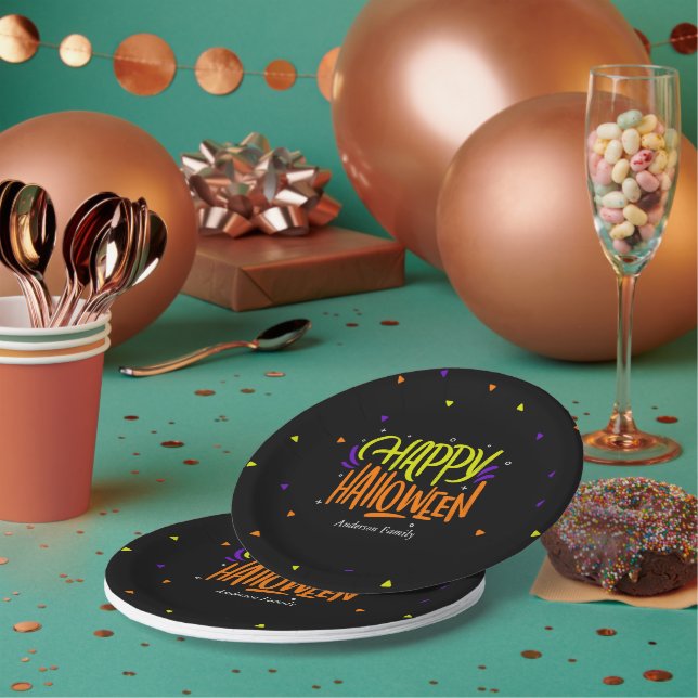 Fun and Festive "Happy Halloween" Party Paper Plates (Multi)