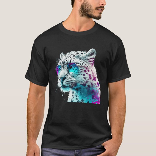 Fun animal motif  snow leopard with sunglasses T-Shirt (Front)