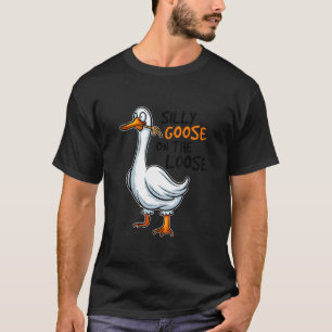 Fun Bird Animal Hunter Duck Silly Goose on the Lo T-Shirt