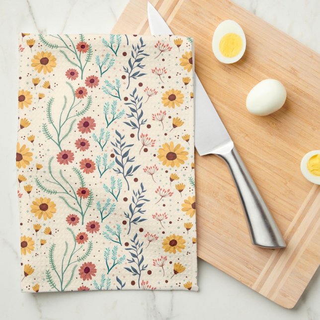 Fun Chic Modern Daisy Floral Pattern Kitchen Towel (Creator Uploaded)