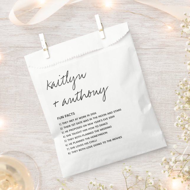Fun Facts About The Newlyweds Modern Wedding Favor Bag (Clipped)