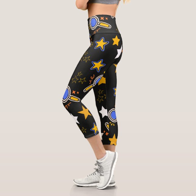 Fun hand drawn star pattern Black modern chic Capri Leggings (Left)