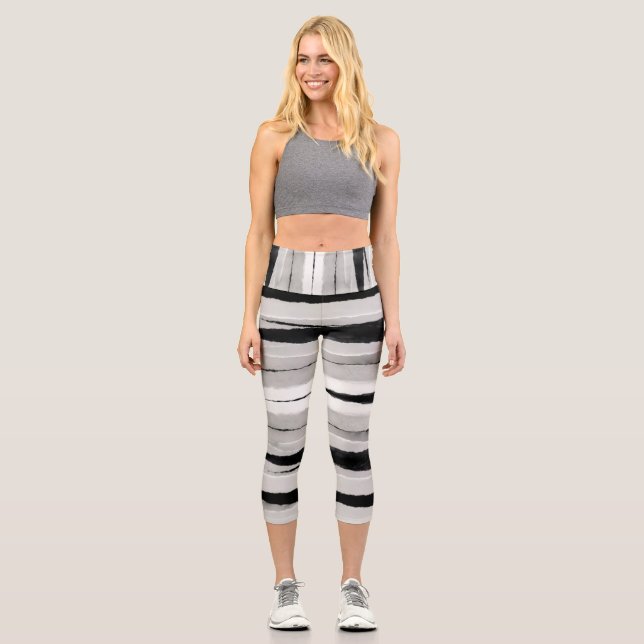 fun painted stripes gray and black patterned capri leggings (Front)