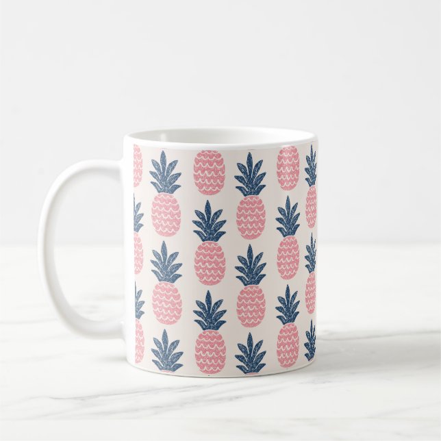 Fun pineapple seamless pattern coffee mug (Left)