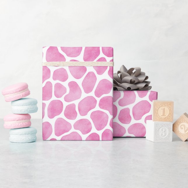 Fun, Pink Giraffe Pattern Wrapping Paper (Baby Shower)