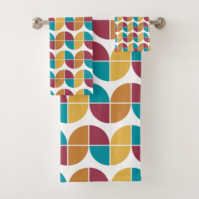 Funky Colorful Retro 70s Vintage Geometric Pattern Bath Towel Set (Insitu)