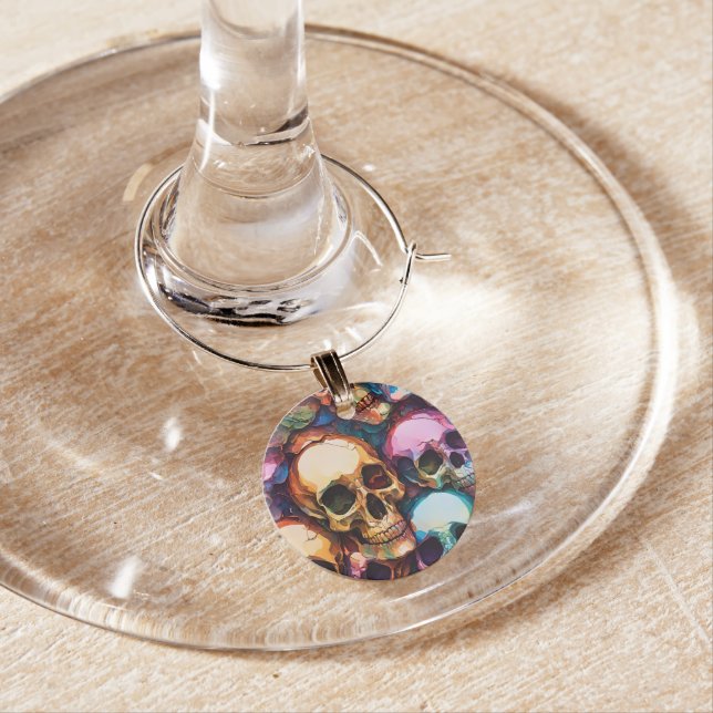 Funky Skulls Wine Charm (In Situ)