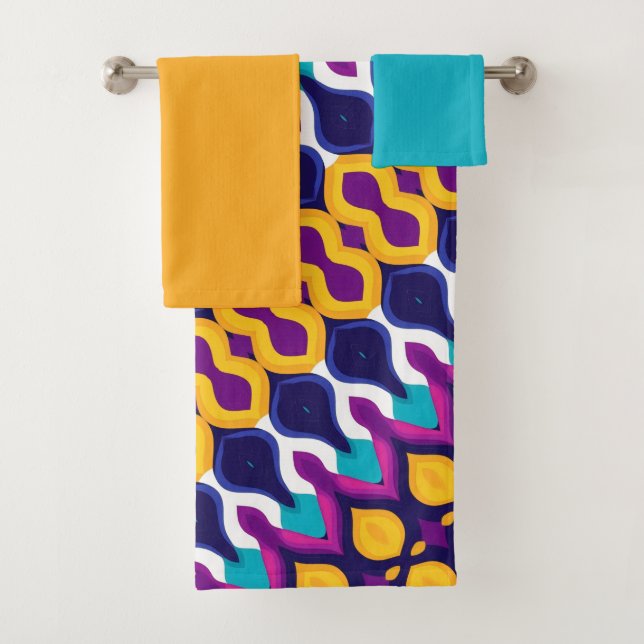 Funky symmetrical pattern bath towel set (Insitu)