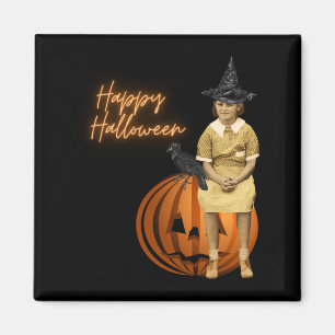 Funky Vintage Girl Witch Halloween Magnet