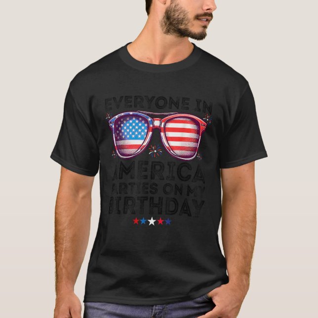 Funny 4th Of July Birthday Independence Day Men Wo T-Shirt (Front)
