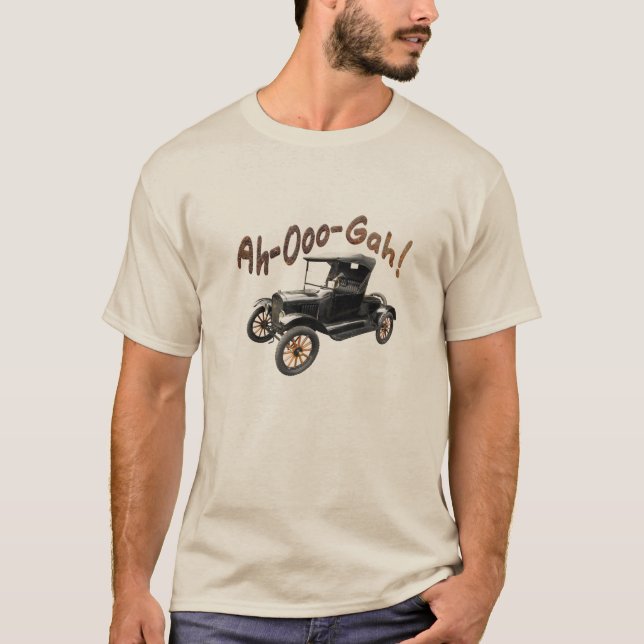 Funny Ah-Ooo-Gah Old Classic Car Horn Rusty T-Shirt (Front)