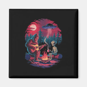 Funny Alien And Bigfoot Campfire Moon Ufo Adventur Magnet