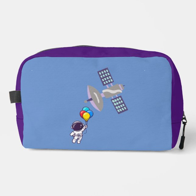 funny astronaut dopp kit (Front)