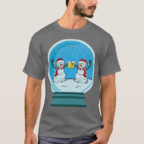 Funny Beer drinking Snowmens in a Snow globe Winte T_Shirt