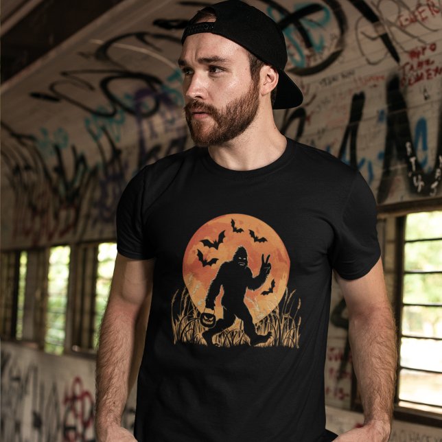 Funny Bigfoot Halloween T-Shirt (Creator Uploaded)