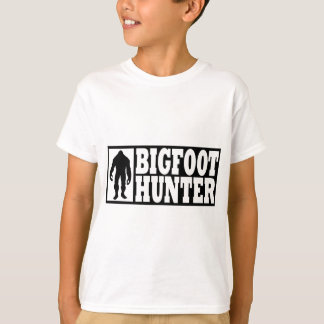 Funny BIGFOOT HUNTER Shirt - Finding Bigfoot Gear