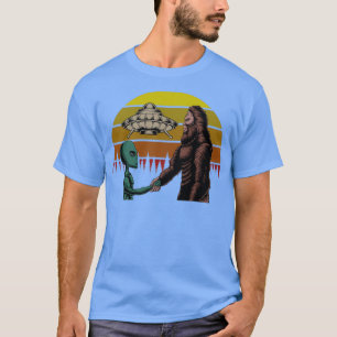 Funny Bigfoot Sasquatch and Alien UFO Abduction T-Shirt
