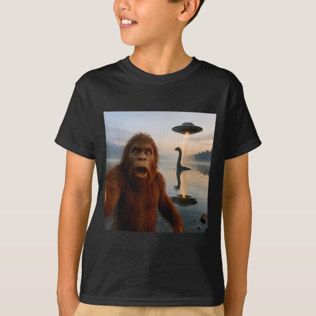 Funny Bigfoot Selfie With Loch Ness Monster And Uf T-Shirt (Front)
