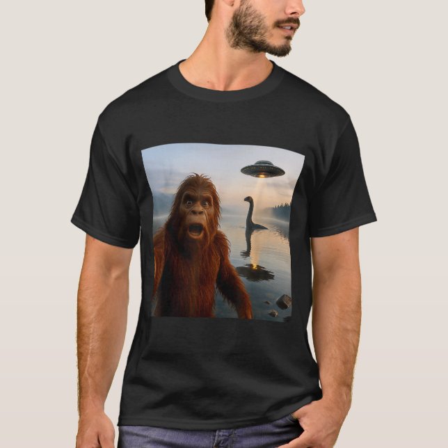Funny Bigfoot Selfie With Loch Ness Monster And Uf T-Shirt (Front)