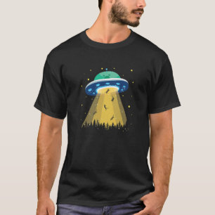 Funny Cat Abduction UFO Lover Retro Design T-Shirt