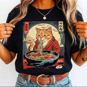 Funny cat Eating Ramen Japanese for cat lovers T-Shirt