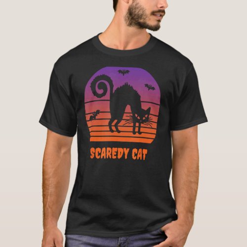 Funny Cat Lovers Halloween Trick Or Treat Scaredy  T-Shirt