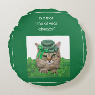 Funny Cat on St. Patrick’s Day Round Pillow
